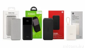 Négy különböző power bank egymás mellett